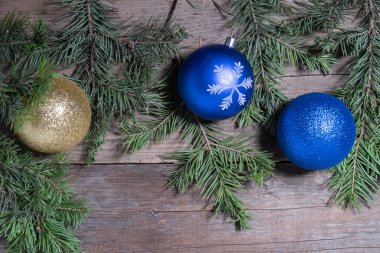 Noel topları kurulu