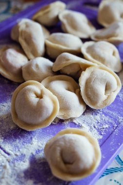 Gemide ev yapımı köfte