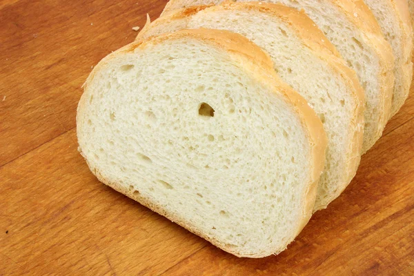 小麦面包切成薄片 — 图库照片