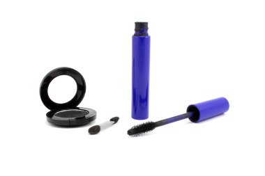 Siyah gölge ve maskara 