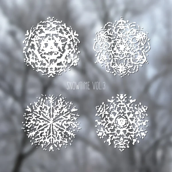 Kışın kar taneleri koleksiyonu arka plan bulanık