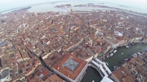 Vista sobre el Gran Canal en Venecia — Vídeo de stock