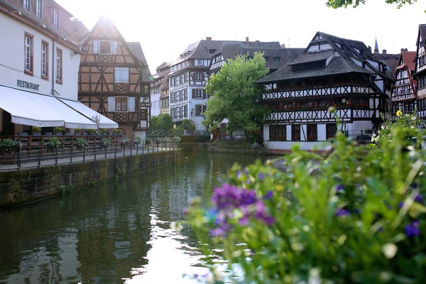 Straßburg an einem sonnigen Sommertag — Stockfoto