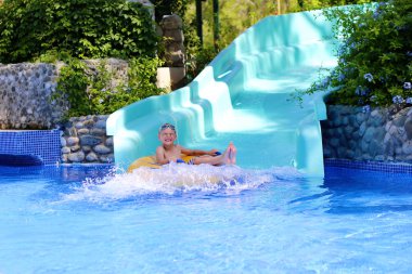 mutlu çocuk su parkı