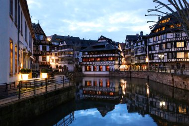 Strazburg, alsace bölgesi, Fransa hystorical bölümünde Ortaçağ cityscape