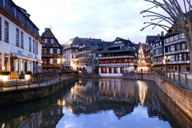 Strazburg, alsace bölgesi, Fransa hystorical bölümünde Ortaçağ cityscape