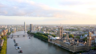 Fantastik cityscape, London Eye görünümünden