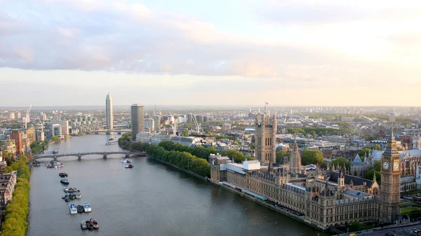 Fantastyczny gród, widok od London Eye — Zdjęcie stockowe