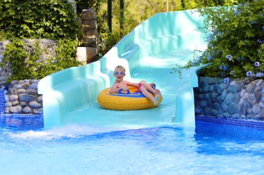 mutlu çocuk su parkı