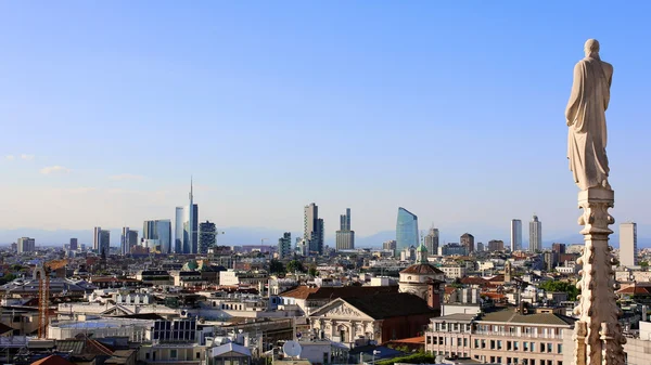 Vue panoramique de Milan depuis le Duomo — Photo