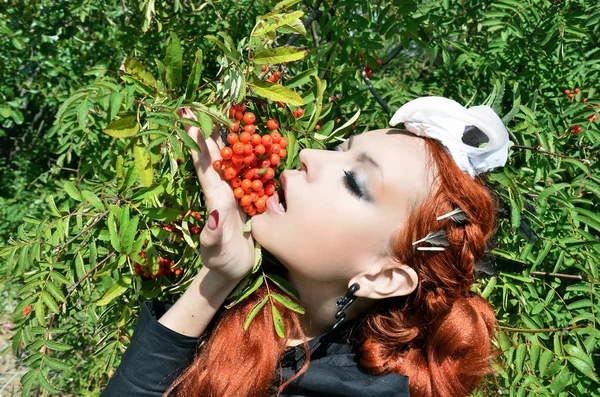 Frau im Fantasieanzug — Stockfoto