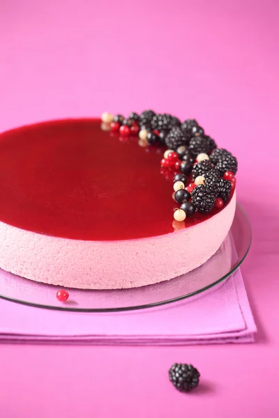 Czarna porzeczka Mousse Cake — Zdjęcie stockowe