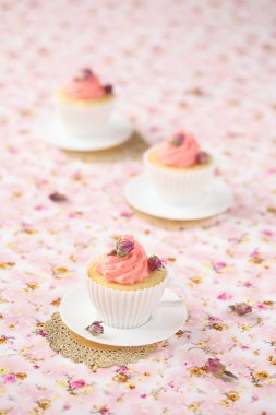 Lychee gül Cupcakes