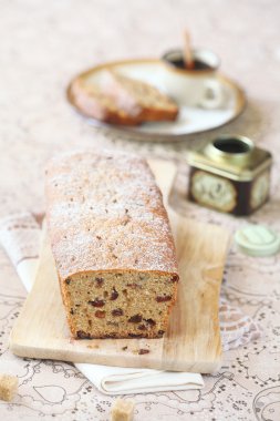Earl Grey Loaf Cake with Dried Cranberries and Raisins