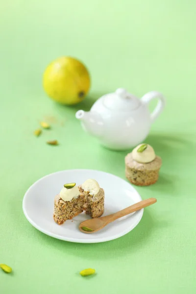 Mini cupcake al pistacchio con calce — Foto Stock