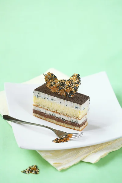 Kawałek sezam wapno Entremet ciasto — Zdjęcie stockowe