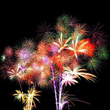 havai fişek kutlama.