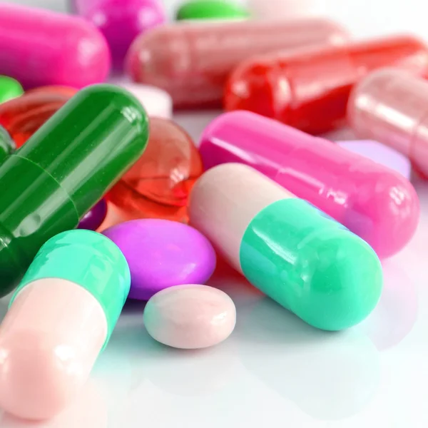 Colorful of oral medications on White Background. — Stock Photo, Image