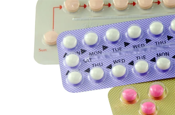 Pillola anticoncezionale orale colorata. — Foto Stock