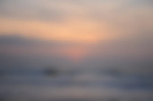 Luz da manhã cedo, Fundo borrado do nascer do sol, os fenômenos de iluminação natural . — Fotografia de Stock