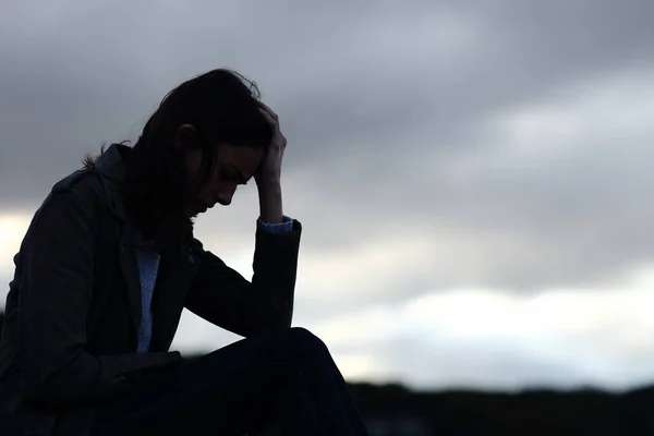 Profile Sad Woman Silhouette Complaining Outdoors Beach — Stock Photo, Image