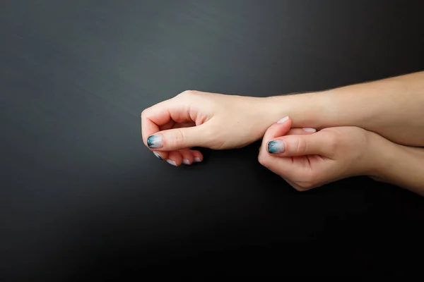 Female Hands Fir Tree Forest Manicure Black Background Christmas Winter — Stock Photo, Image