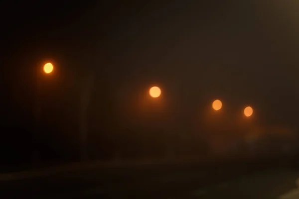 Unfokussierte Aufnahme Der Nacht Stadt Mit Straßenlaternen Lichter Bokeh — Stockfoto