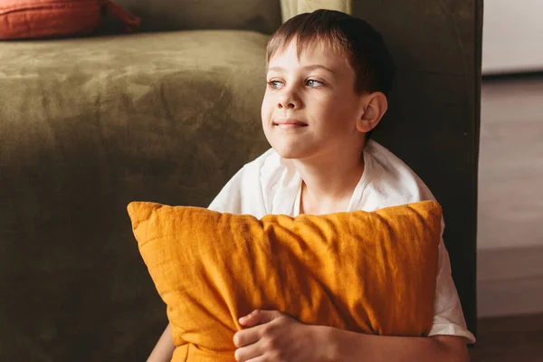 Smiling Boy Sits Sofa Living Room Teenager Rests Home — Stock Photo, Image