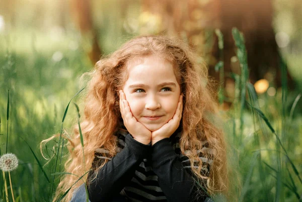 Portrait Little Laughing Girl Background Grass Park Summer Happy Childhood — Stockfoto