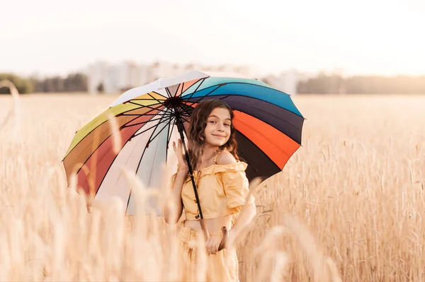 Beautiful Girl Nature Summer Colorful Umbrella — Stock Photo, Image