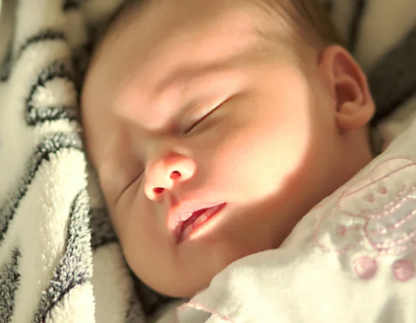 Cara de un bebé dormido —  Fotos de Stock