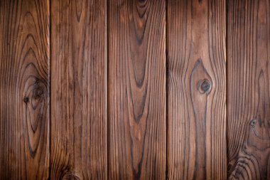 Yatay kalaslı kahverengi ahşap zemin.