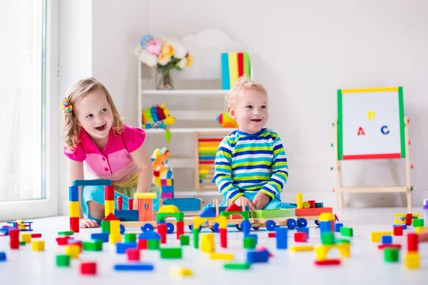Kids playing at day care — Stock Photo, Image