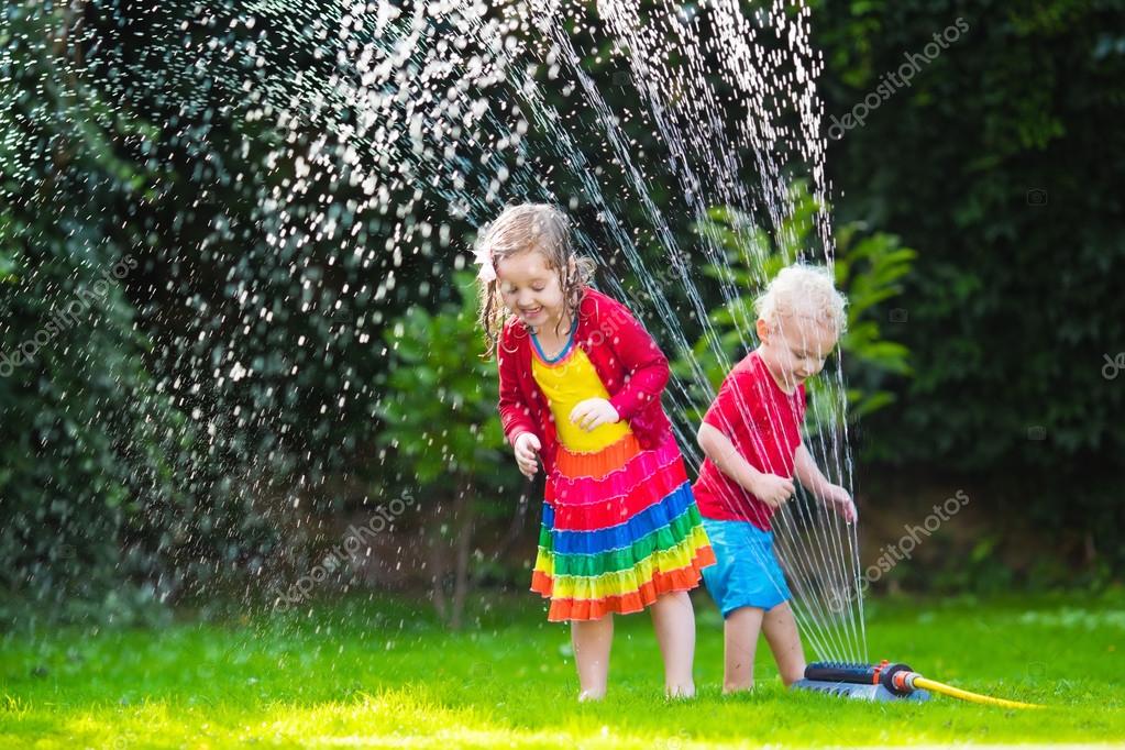 garden sprinkler for kids