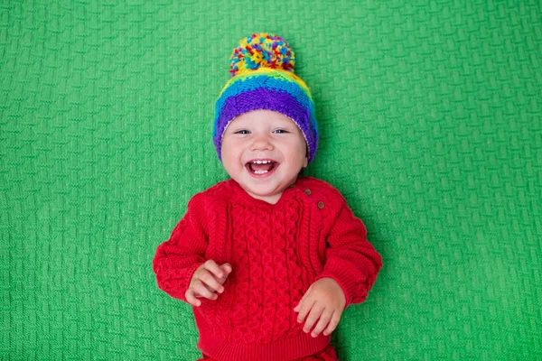 保暖针织帽的小宝贝 — 图库照片