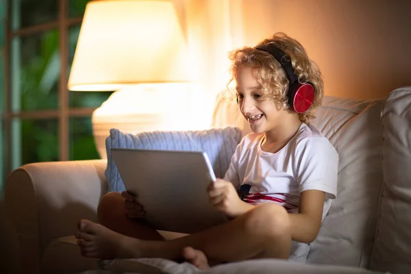 Online Remote Learning School Kid Computer Headphones Video Conference Chat — Stock Photo, Image