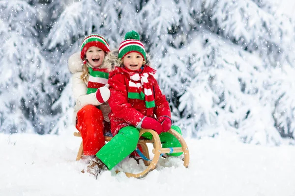 Little Girl Boy Enjoying Sleigh Ride Child Sledding Toddler Kid — Stock Photo, Image