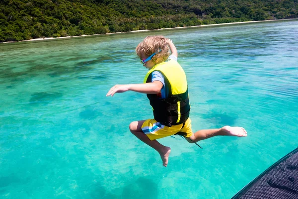 Kids Jump Sea Yacht Vacation Child Exotic Tropical Island Crystal — Stock Photo, Image