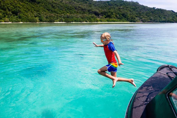 Kids Jump Sea Yacht Vacation Child Exotic Tropical Island Crystal — Stock Photo, Image