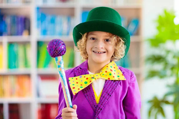 Barn Bokkaraktärsdräkt Klä Upp Dig Skolan Engelska Och Litteraturstudier För — Stockfoto