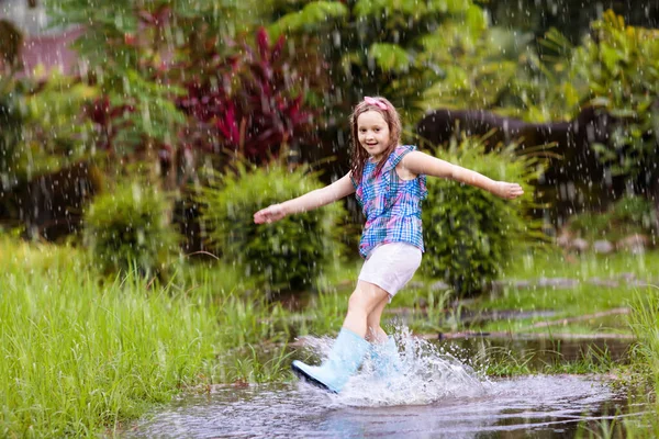 Kid Playing Out Rain Children Umbrella Rain Boots Play Outdoors — Stock Photo, Image