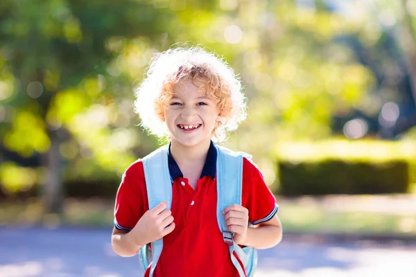 Bambini Tornano Scuola Inizio Del Nuovo Anno Scolastico Dopo Vacanze — Foto Stock