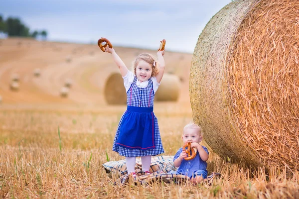 Kinderen tijdens oktoberfest — Stockfoto