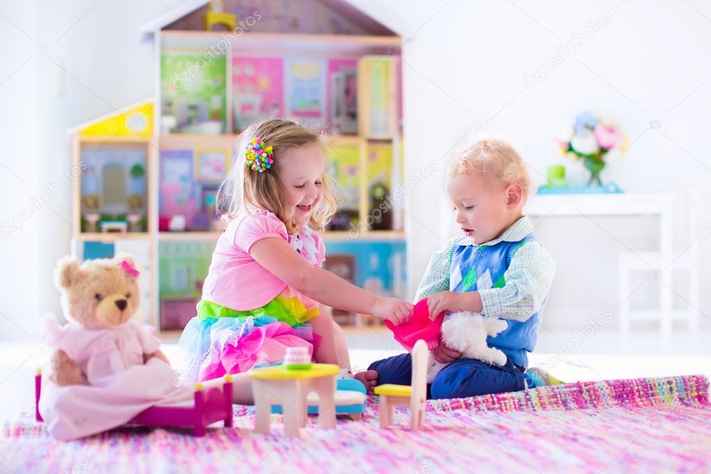 kids and stuffed animals