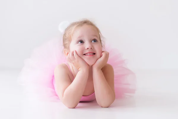 Kleine Ballerina im rosa Tutu Stockfoto