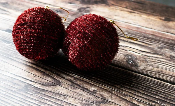 Rote Weihnachtsdekoration Auf Holzgrund — Stockfoto