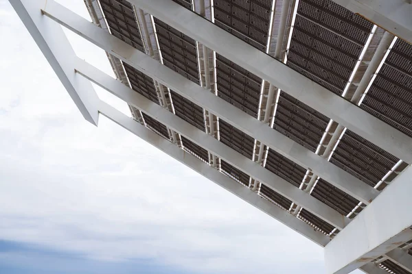 Velký Solární Panel Pro Získání Solární Energie — Stock fotografie