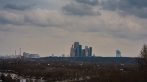 Das höchste Gebäude in Moskau, Geschäftszentrum Moskau-Stadt — Stockvideo