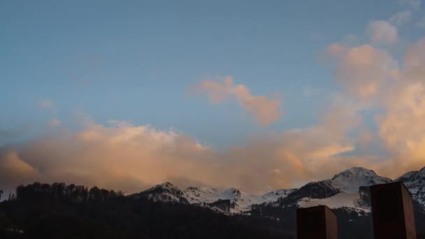 Sonnenuntergang in den Bergen — Stockvideo