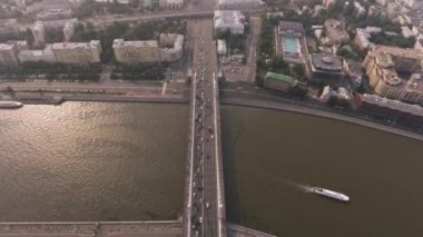 Krymsky Köprüsü Hava Görüntülü Araba Trafiği
